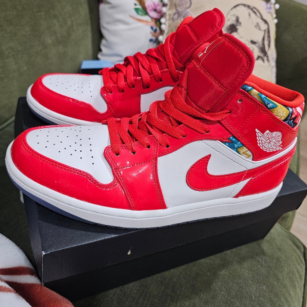 Nike Jordan 1 Mid SE Barcelona Men's size 10.5